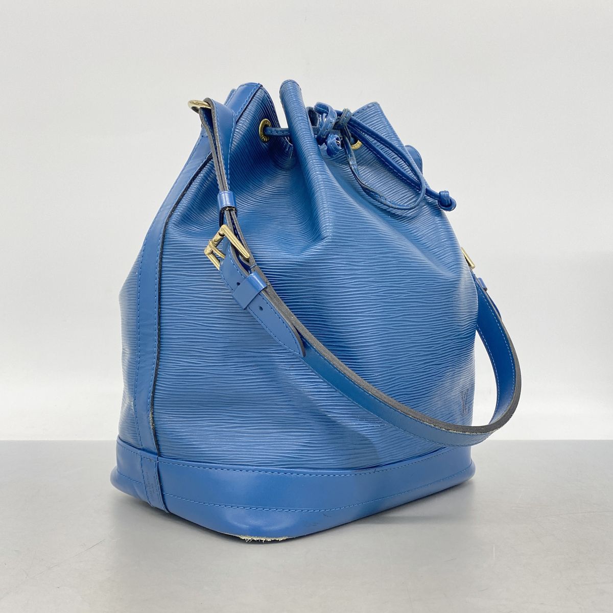 Louis Vuitton Shoulder Bag Epi Noe Toledo Blue — view 2