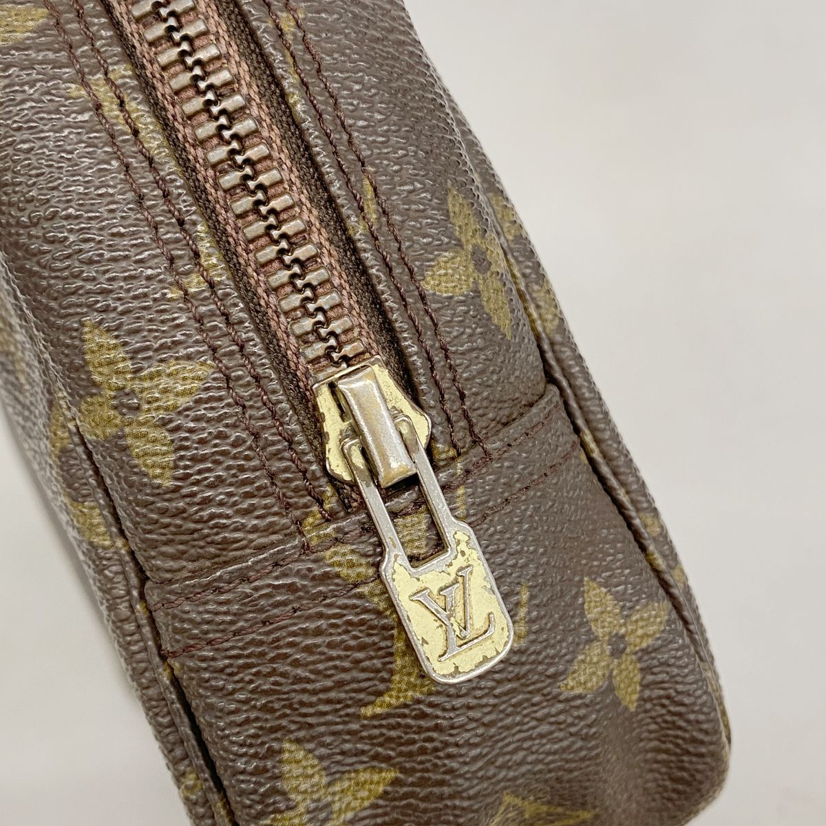 Louis Vuitton Pouch Monogram Trousse Toilette 23 Brown — view 8