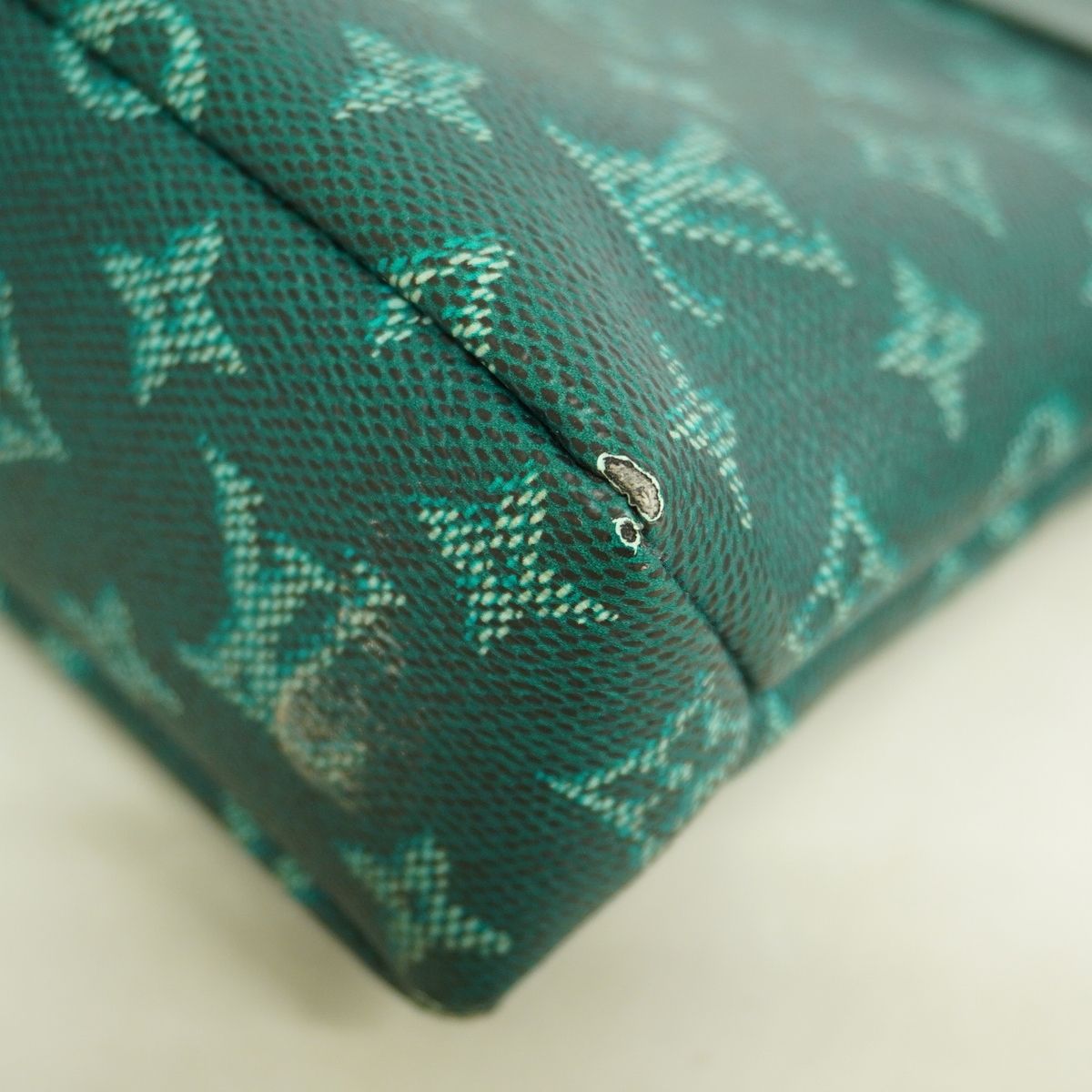 Louis Vuitton Clutch Monogram Heritage Pochette Voyage Souple Green — view 7