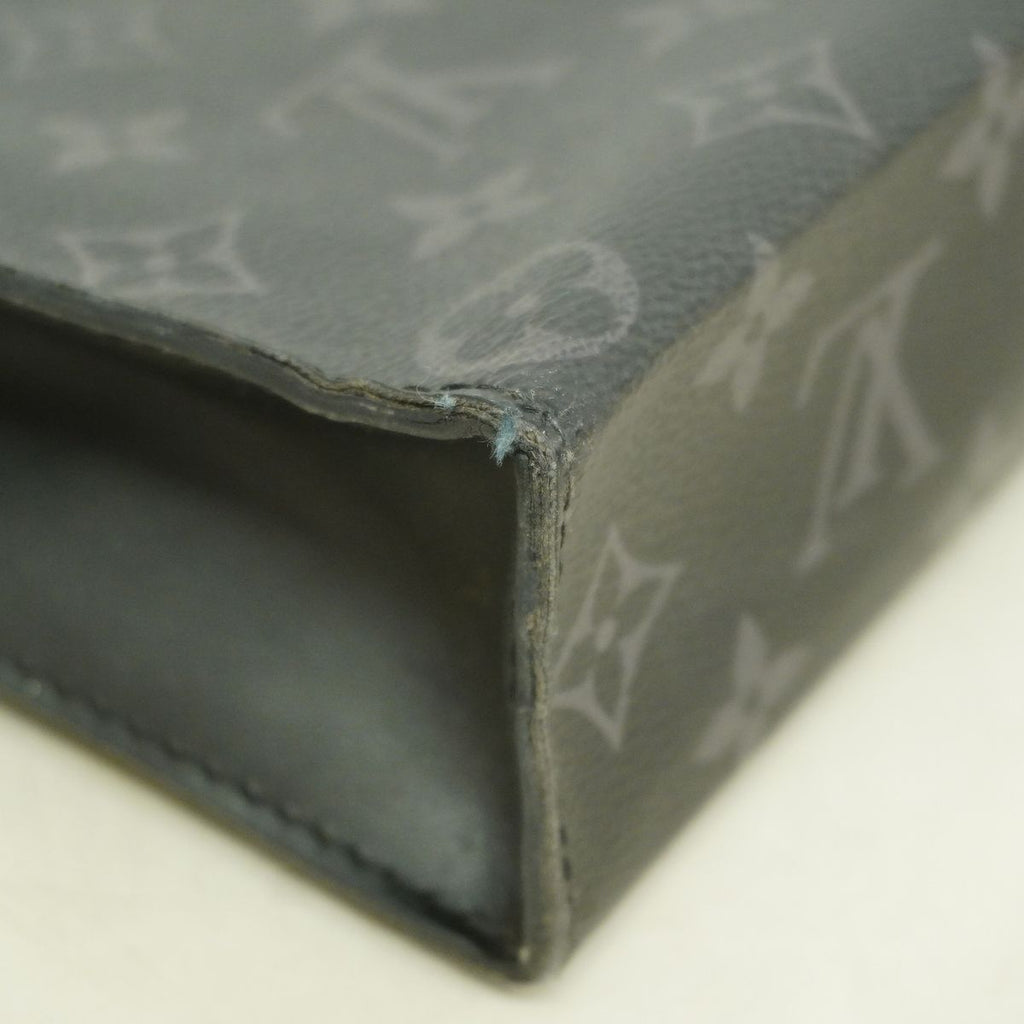 Louis Vuitton Clutch Monogram Eclipse Pochette Voyage MM Black — view 8