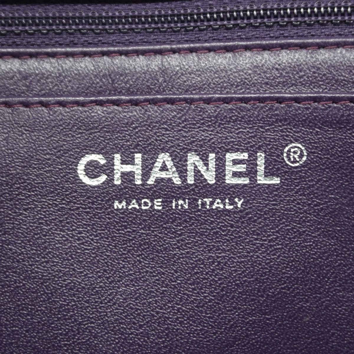 Chanel Shoulder Bag Maxi Quilted Patent Leather Brown Silver — view 5
