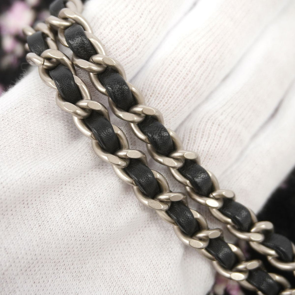 Chanel Shoulder Bag Chanel 22 Tweed Black Silver — view 7