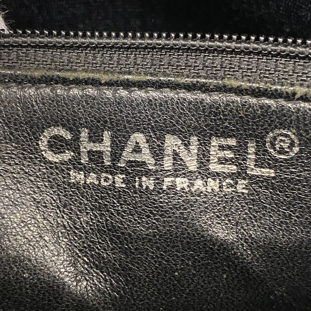 Chanel Tote Bag Reissue Caviar Leather Black Silver — view 5