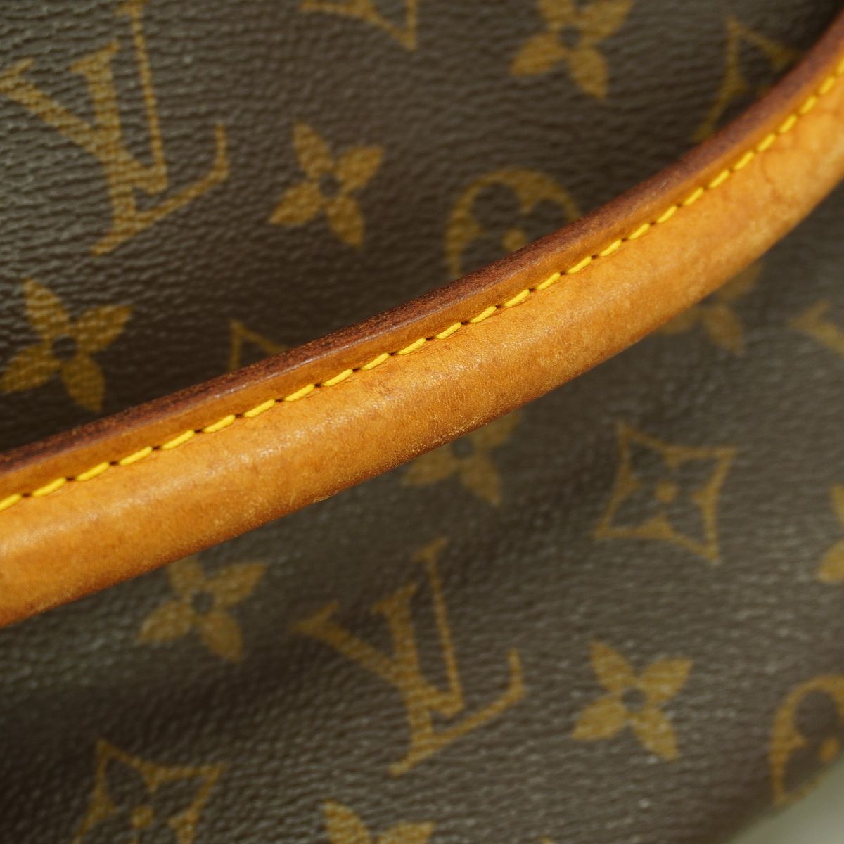 Louis Vuitton Shoulder Bag Monogram Looping GM Brown — view 8