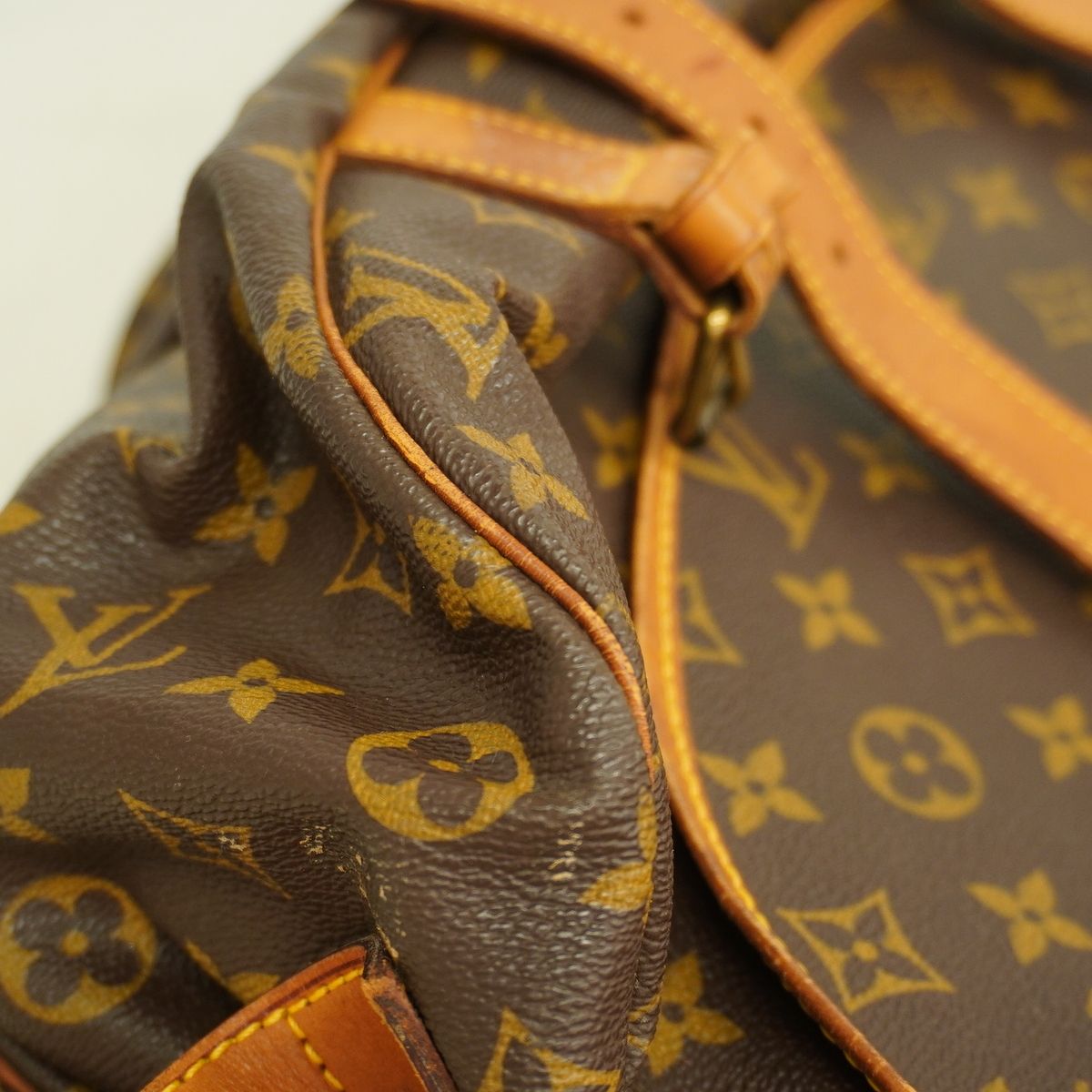 Louis Vuitton Shoulder Bag Monogram Saumur 43 Brown — view 8