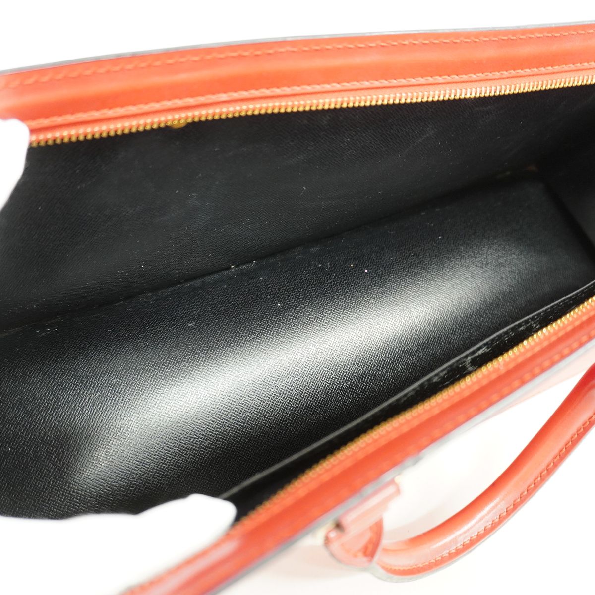 Louis Vuitton Handbag Epi Sac Triangle Castilian Red — view 4