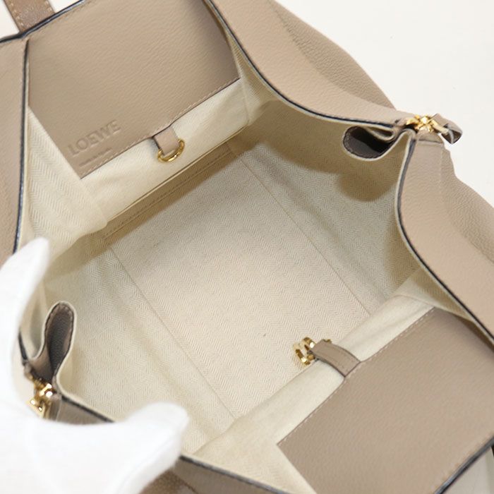 Loewe Small Hammock Handbag Calfskin — view 3