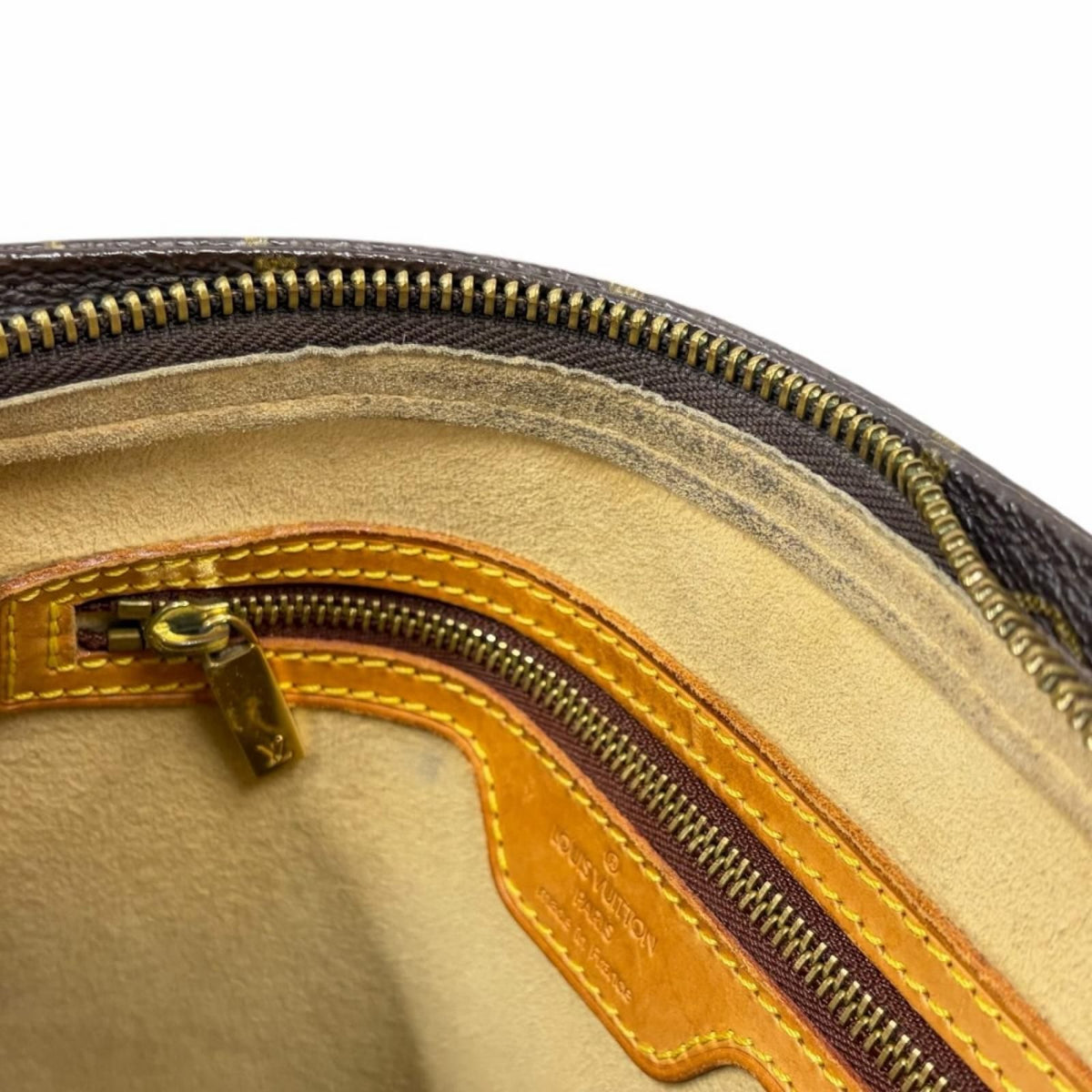 Louis Vuitton Looping MM Monogram Shoulder Bag Canvas Brown — view 8
