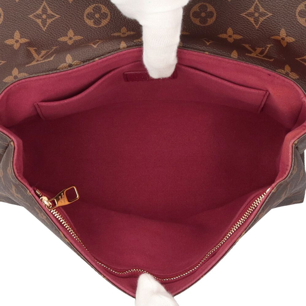 Louis Vuitton Saint Prasino Monogram Shoulder Bag Canvas Brown — view 6