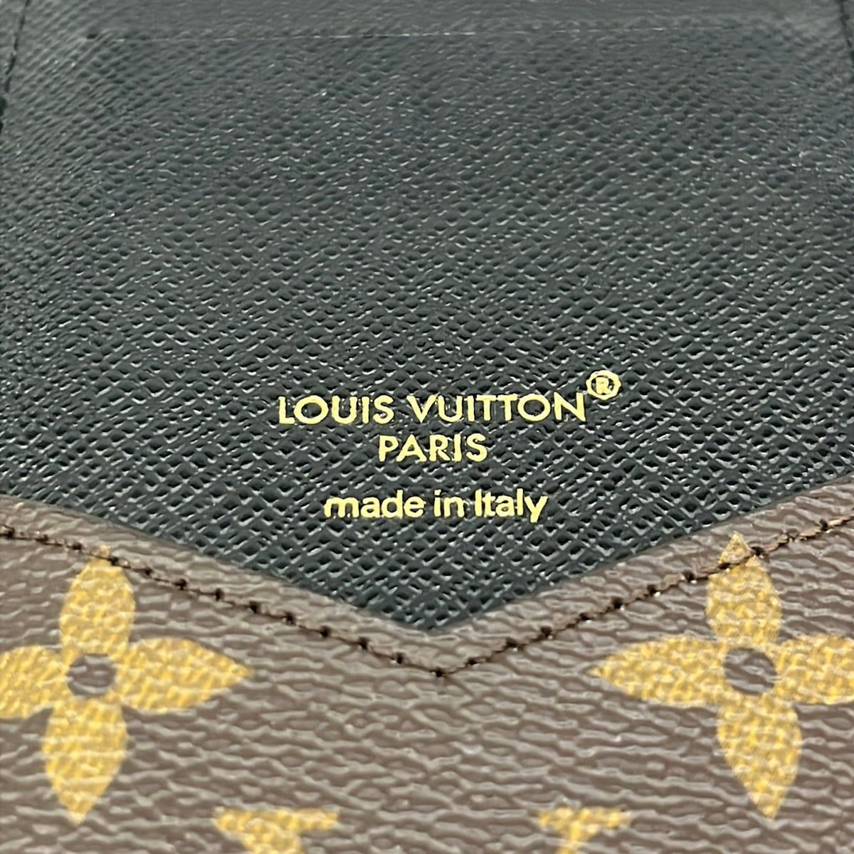 Louis Vuitton Mobile Phone Case Monogram Folio Noir — view 5