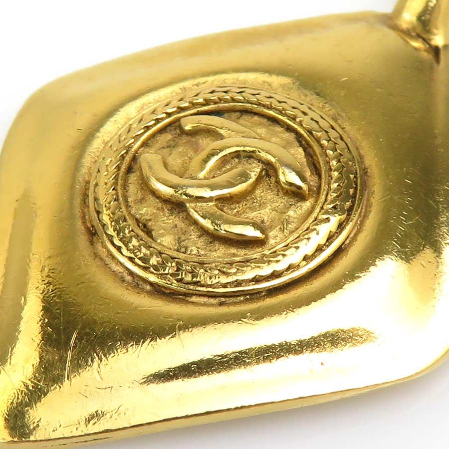 Chanel Necklace CC Logo — view 6