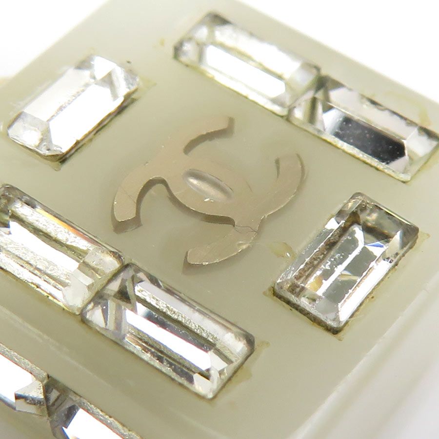 Chanel Necklace CC Logo — view 5
