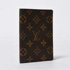Louis Vuitton Couverture Passport Case Monogram Brown — view 3