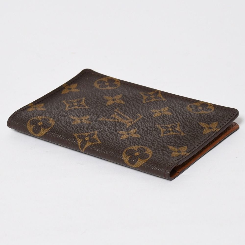 Louis Vuitton Couverture Passport Case Monogram Brown — view 5