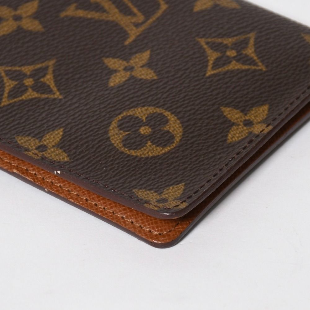 Louis Vuitton Couverture Passport Case Monogram Brown — view 8