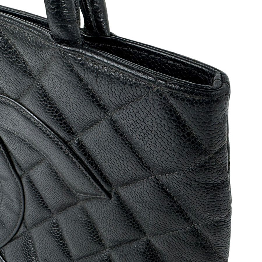Chanel Tote Bag Reissue Black — view 6