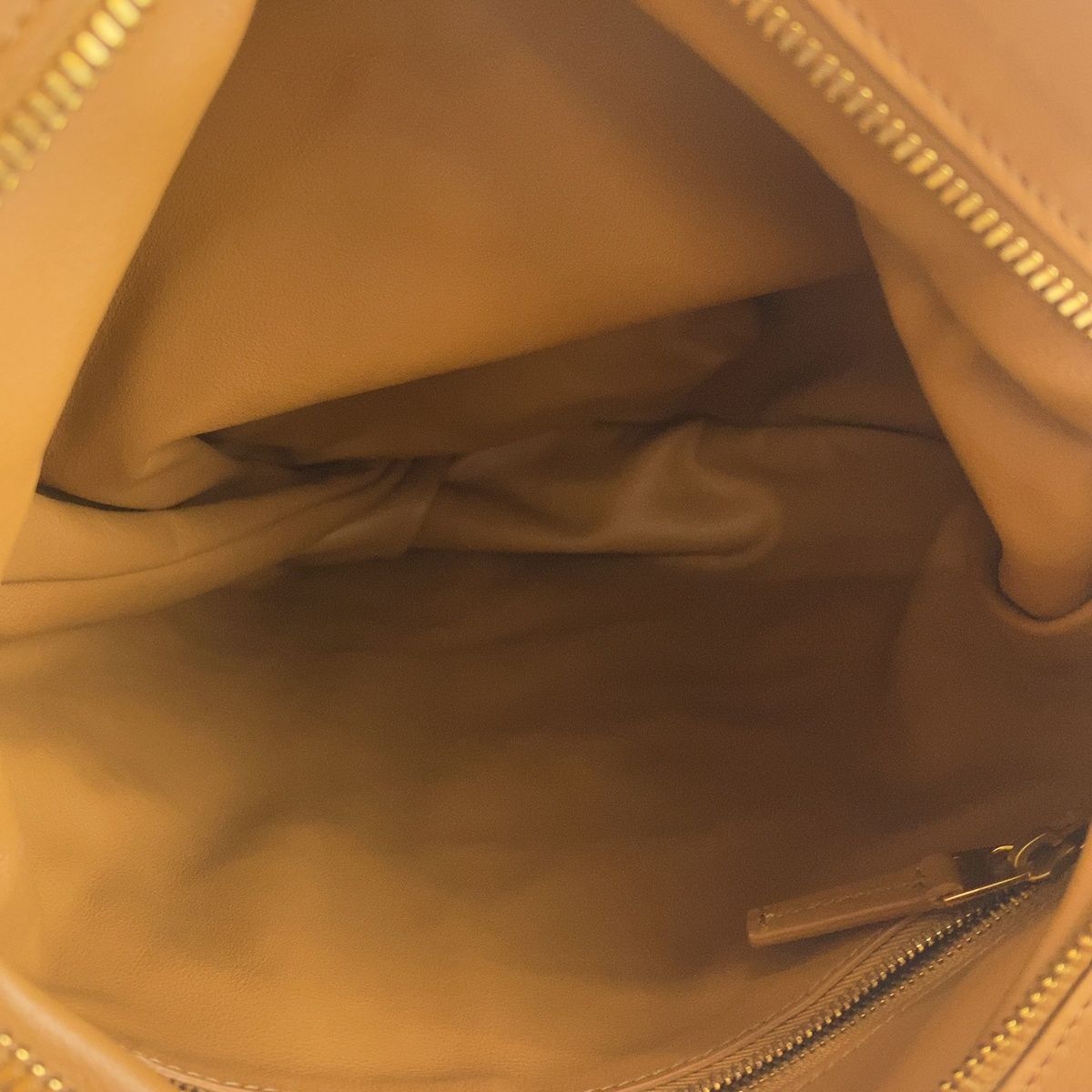 Bottega Veneta BV Twist Handbag Clutch Camel Brown Leather — view 8