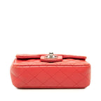 Chanel Quilted CC Logo Chain Shoulder Bag Pochette Red Silver Lambskin — view 3