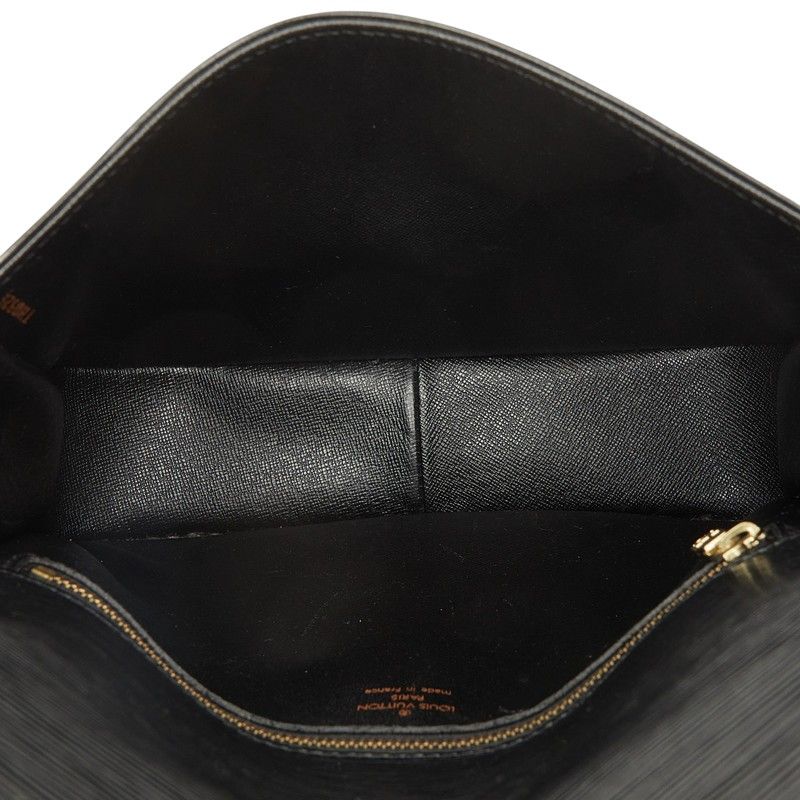 Louis Vuitton Epi Saint-cloud Crossbody Shoulder Bag Pochette Black Leather — view 8