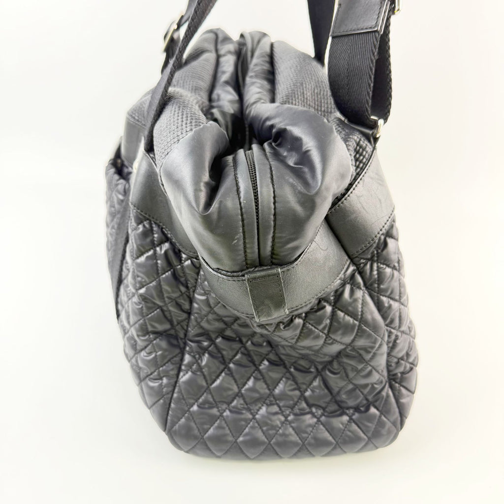 Chanel CC Logo Quilted Belt Handle Tote Shoulder Bag Black Silver Seal Vintage — view 4