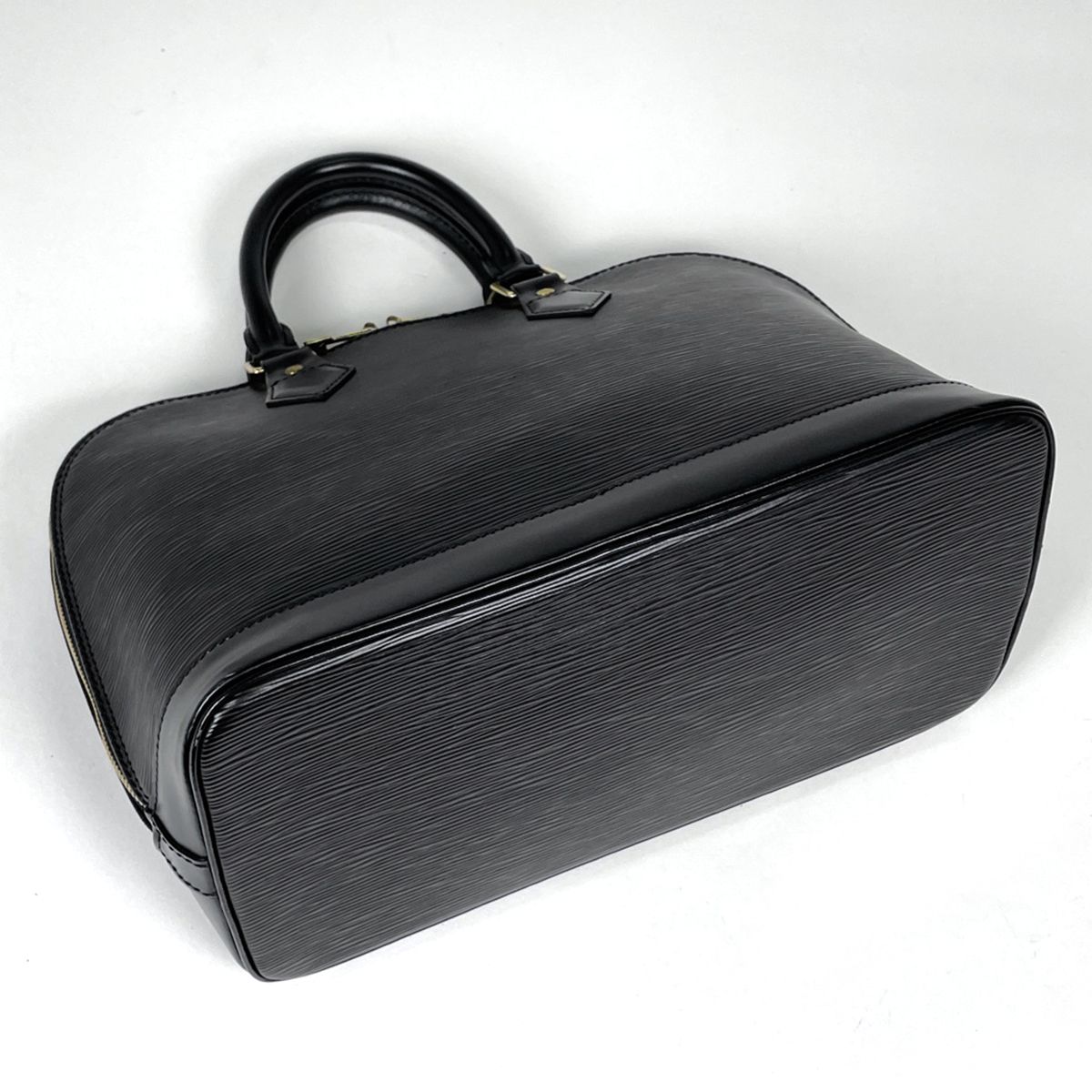 Louis Vuitton Alma Handbag Epi Noir — view 2