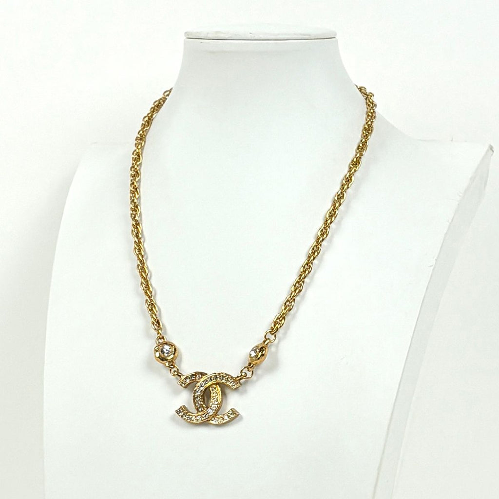 Chanel Necklace CC Logo Rhinestone Gold — view 6