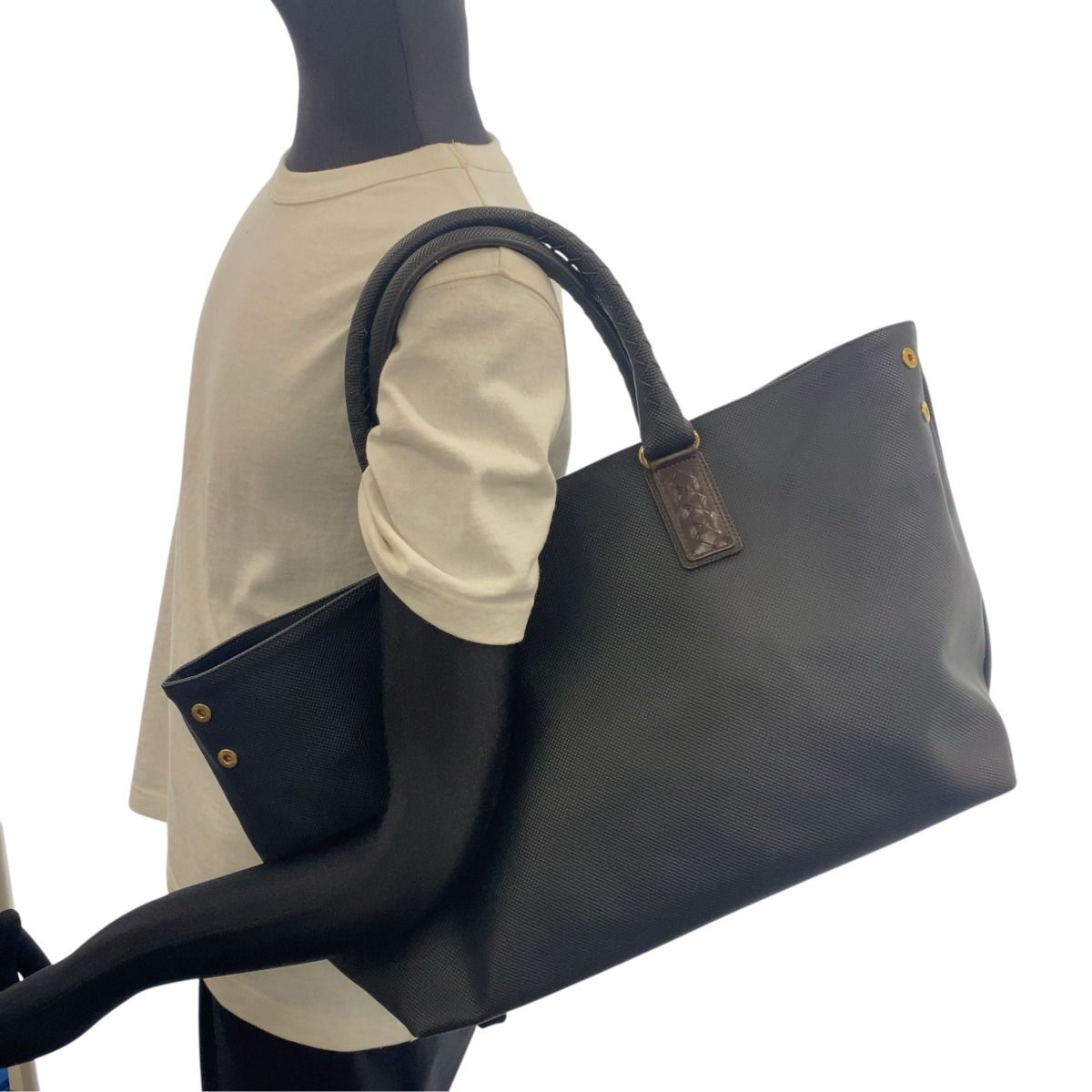 Bottega Veneta Intrecciato Marco Polo Large Black Brown Leather Tote Bag — view 3