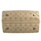 Louis Vuitton Shoulder Bag Seals PM Monogram Mahina Leather Pearl Beige — view 5