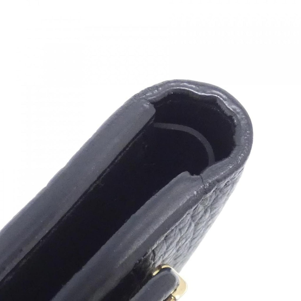 Louis Vuitton Taurillon Portefeuille Capucines Compact Wallet — view 3