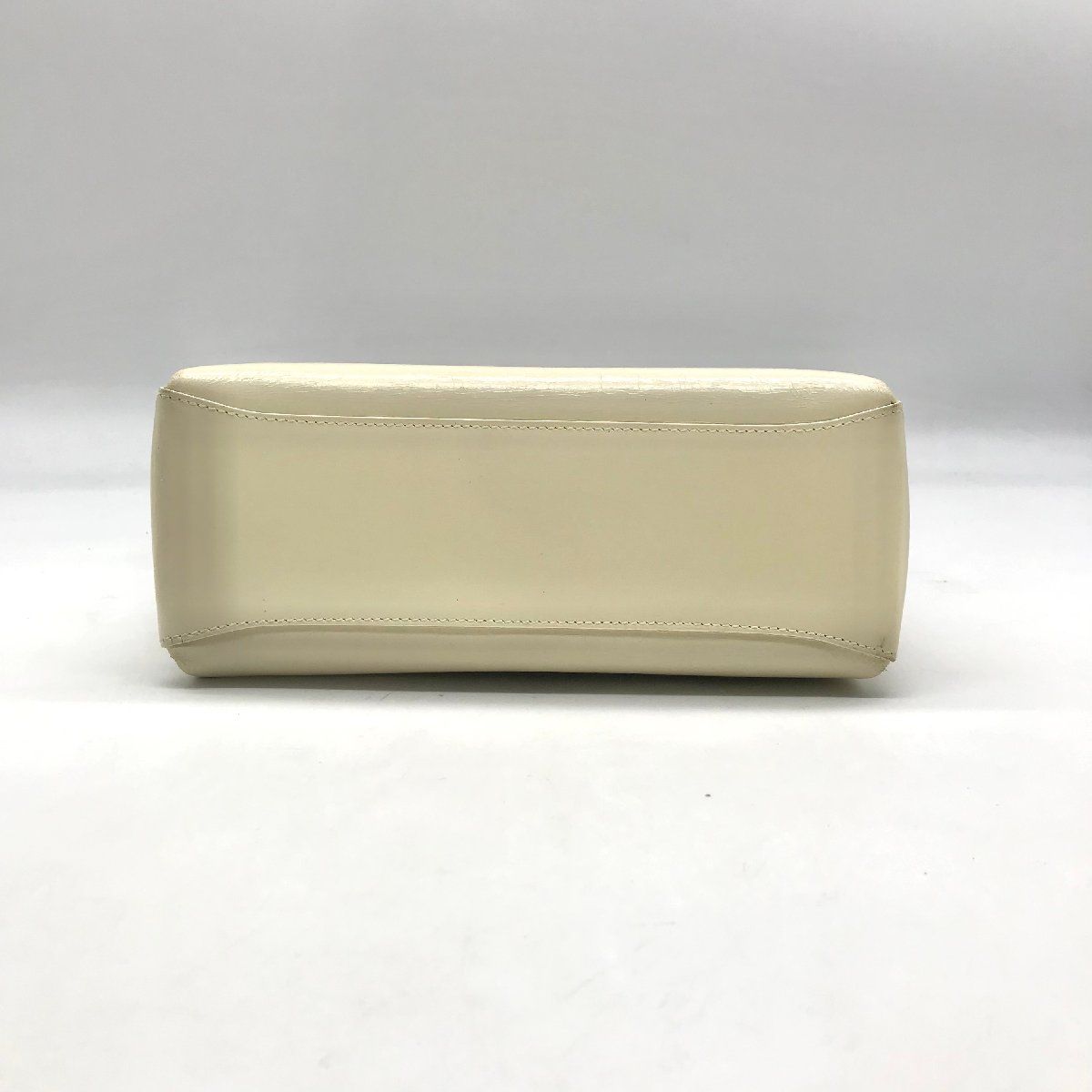 Gucci Vintage Leather Hand Bag Ivory — view 3