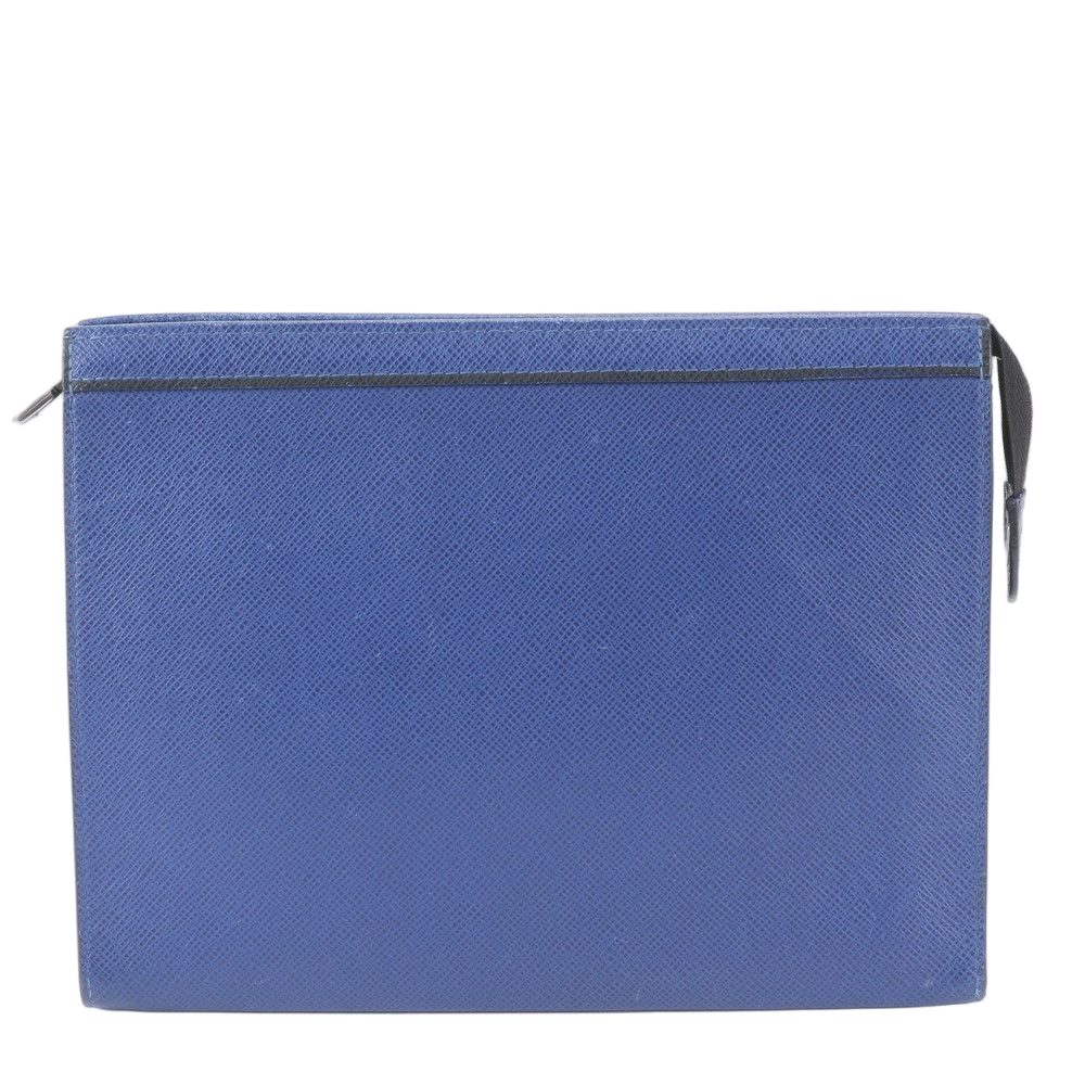 Louis Vuitton Taiga Pochette Voyage MM Leather Clutch Business