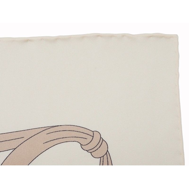 Gucci Printed Silk Scarf Ca Fly Swan 90 X90 fan Bird Ribbon Ivory Multicolor — view 4