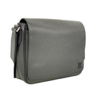 Louis Vuitton Shoulder Bag Taiga District PM Noir — view 2