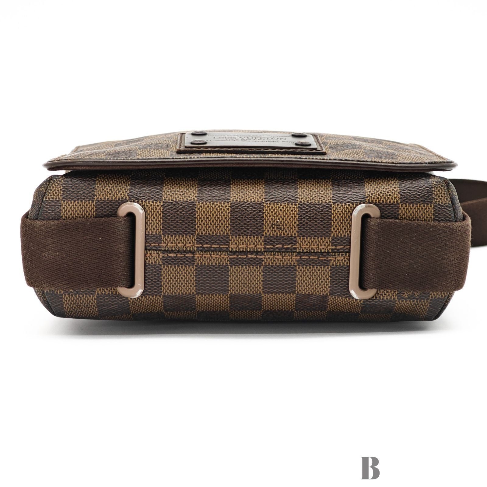 Louis Vuitton Damier Brooklyn PM Shoulder Bag Brown — view 2