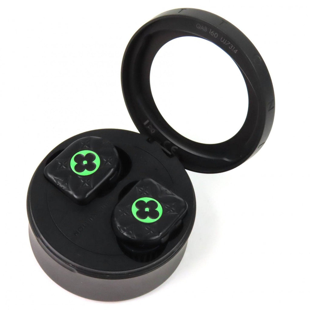 Louis Vuitton Qab160 Horizon Bluetooth Wireless Earphones Connection Operation — view 5