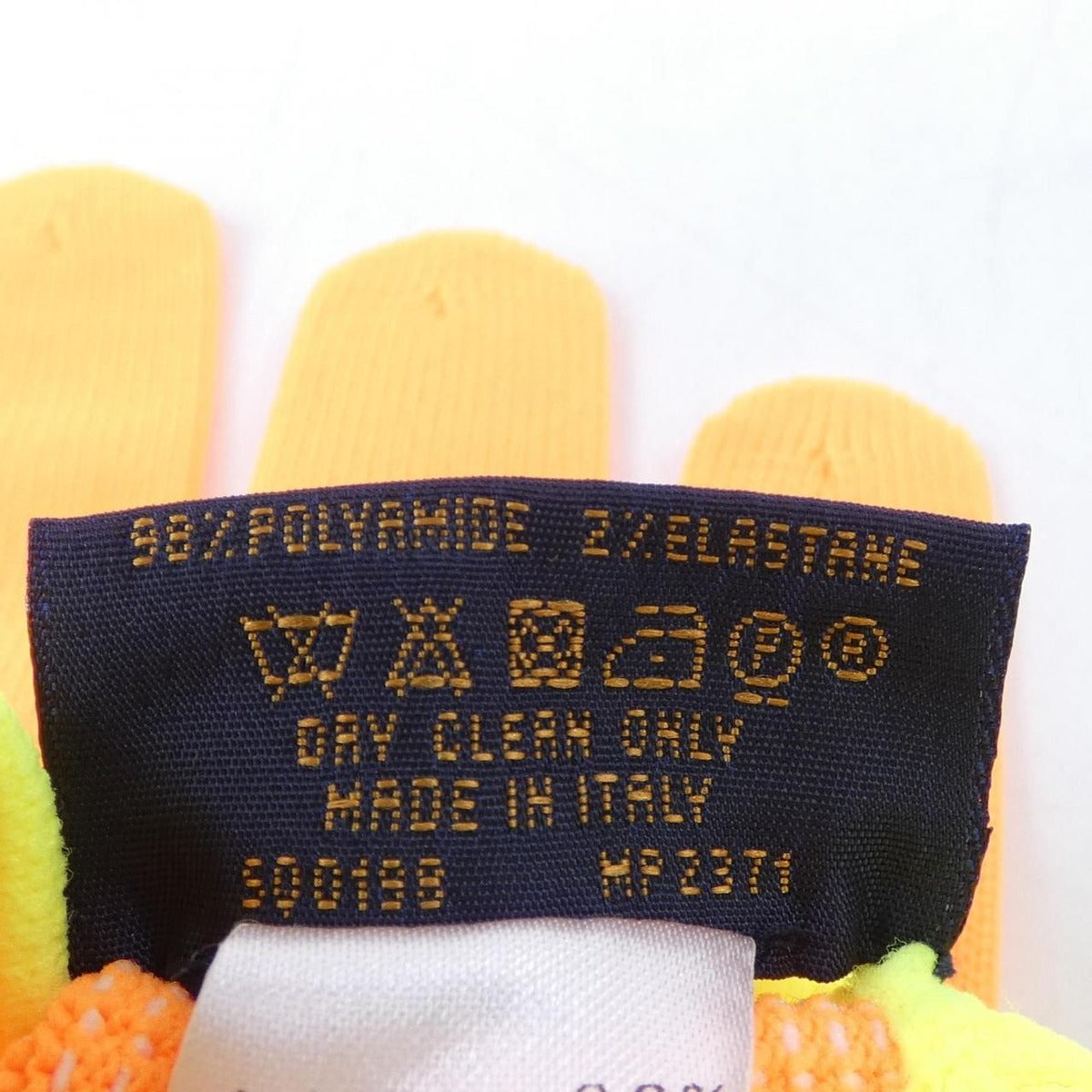 Louis Vuitton Glove Beige Yellow — view 3