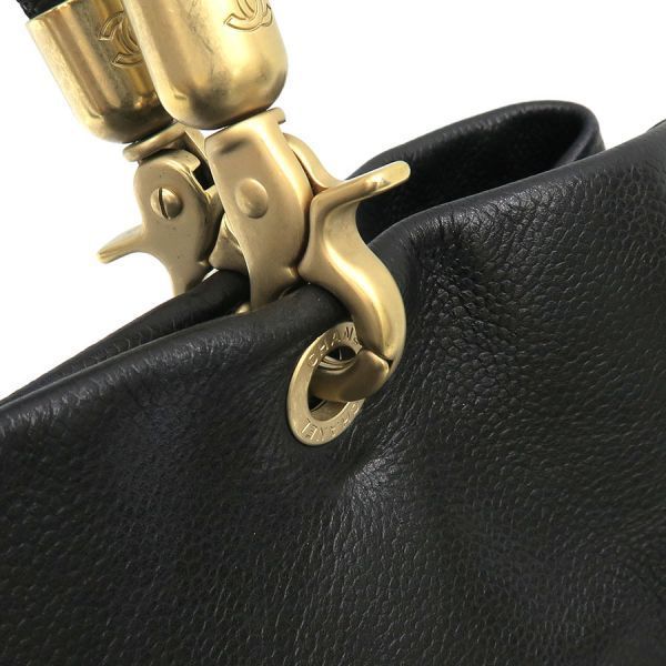 Chanel Caviar Hand — view 8