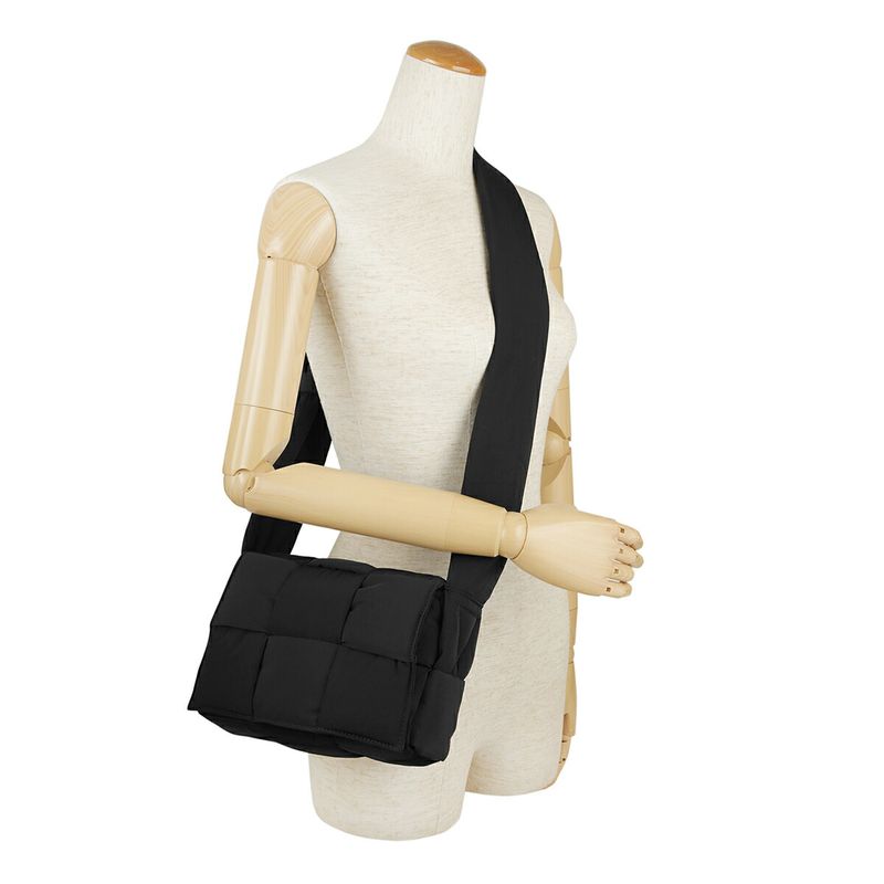 Bottega Veneta Shoulder Bag Small Crossbody Black — view 6