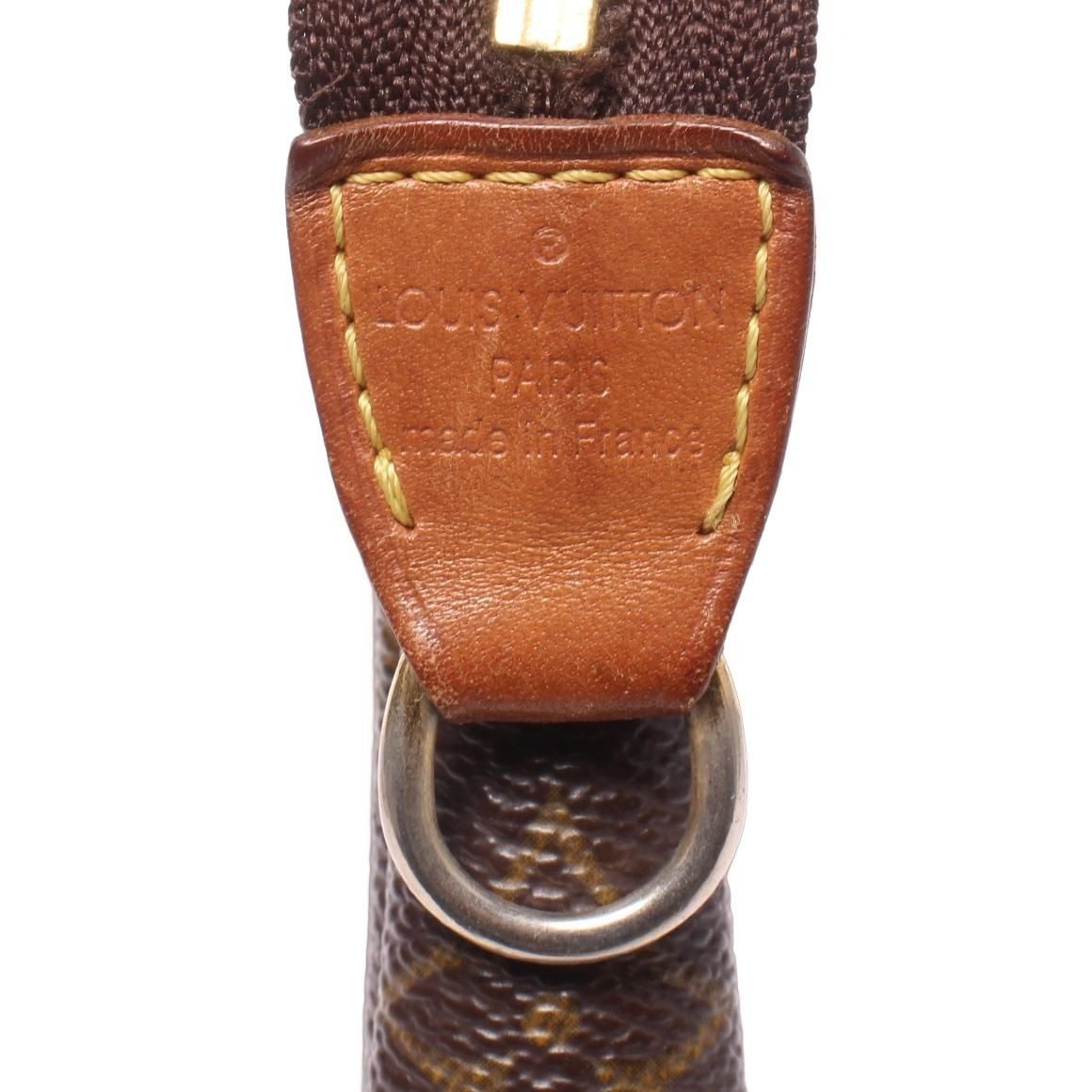 Louis Vuitton Shoulder Bag Crossbody Pouch Pochette Monogram — view 6