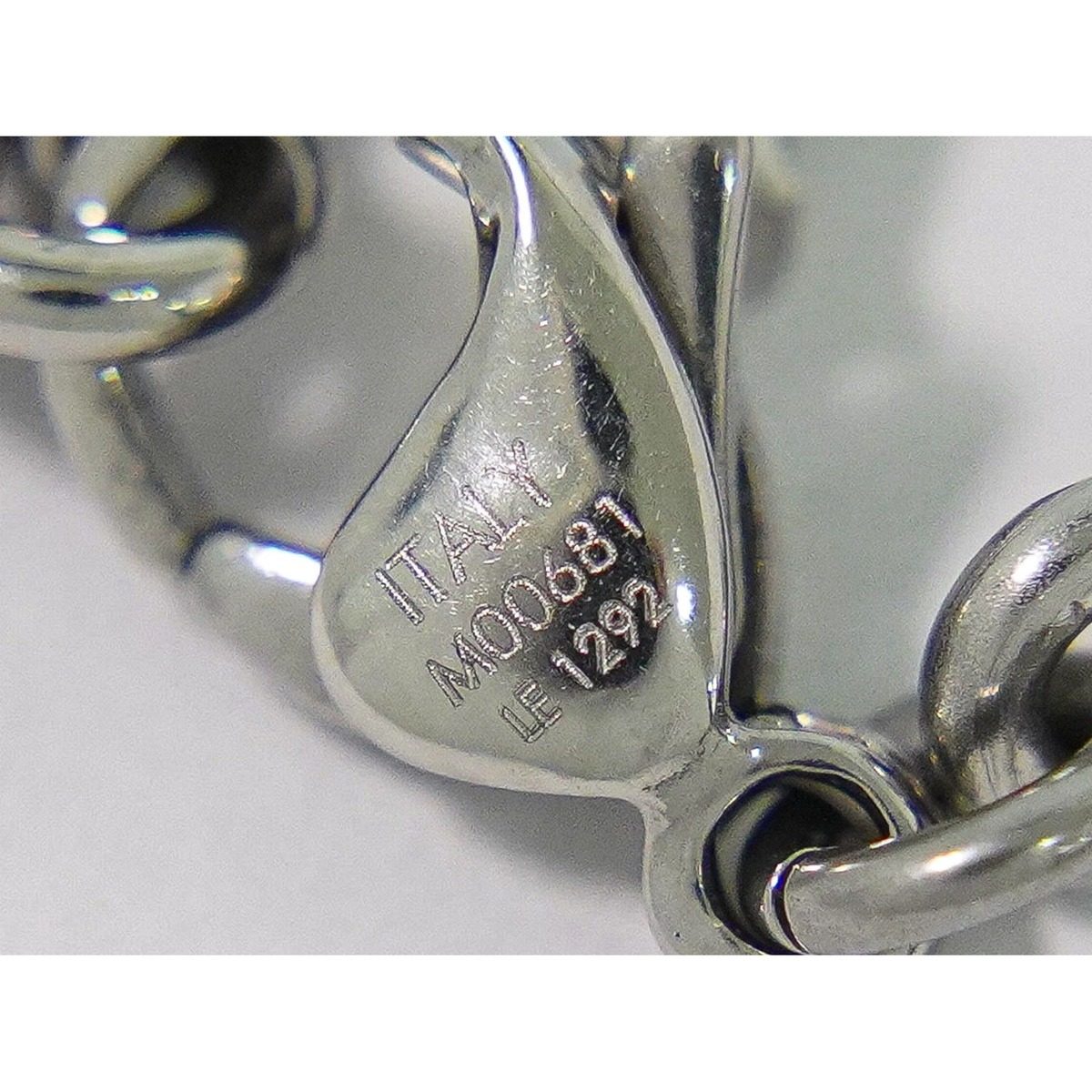 Louis Vuitton LV Bracelet Monogram Gold Metal Silver — view 8