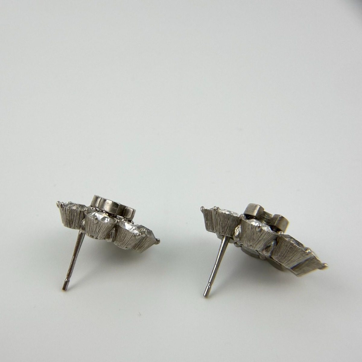 Chanel CC Logo Earrings Silver Vintage — view 6