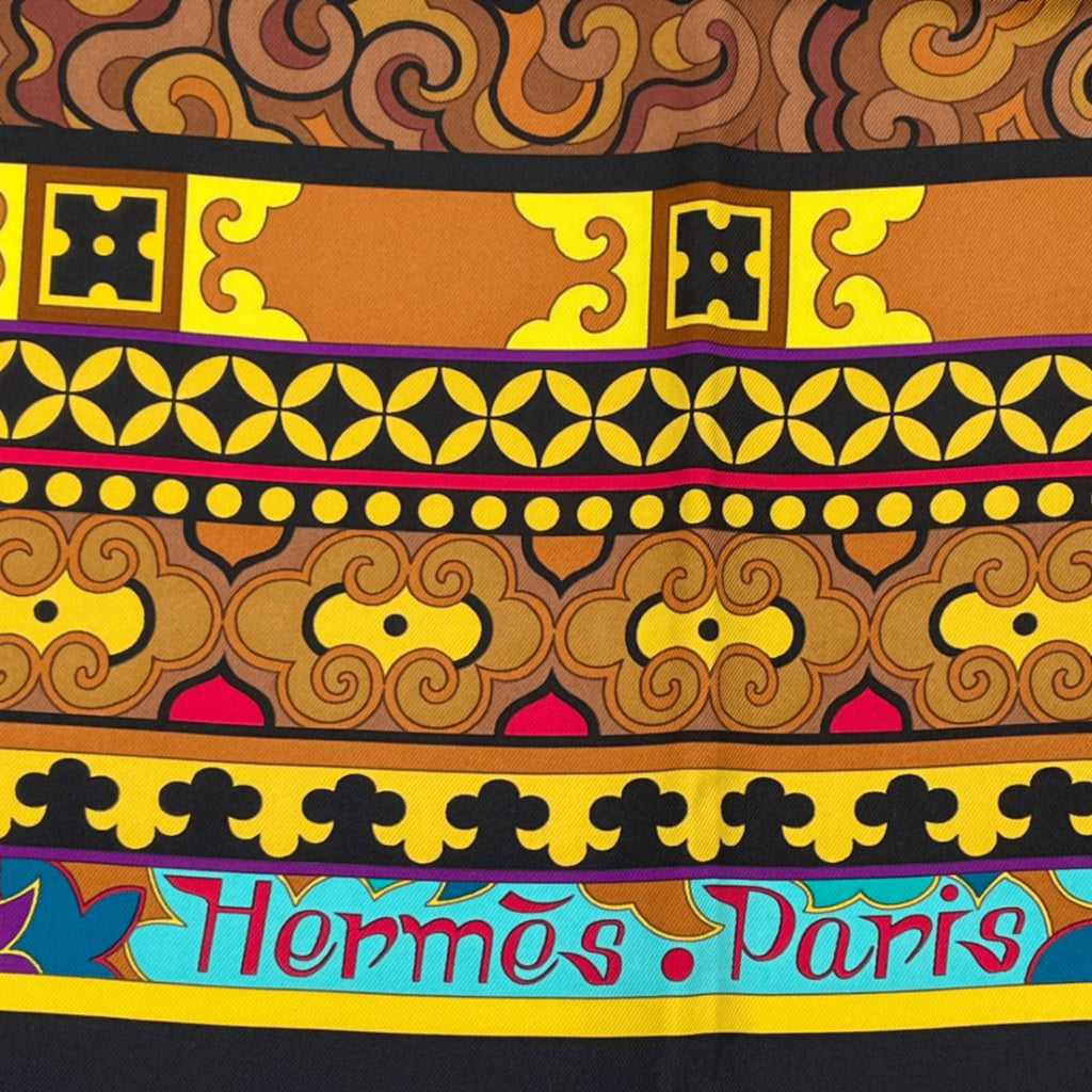 Hermes Carre 90 la Femme Aux Woman With Wind Footpads Scarf Black Multicolor