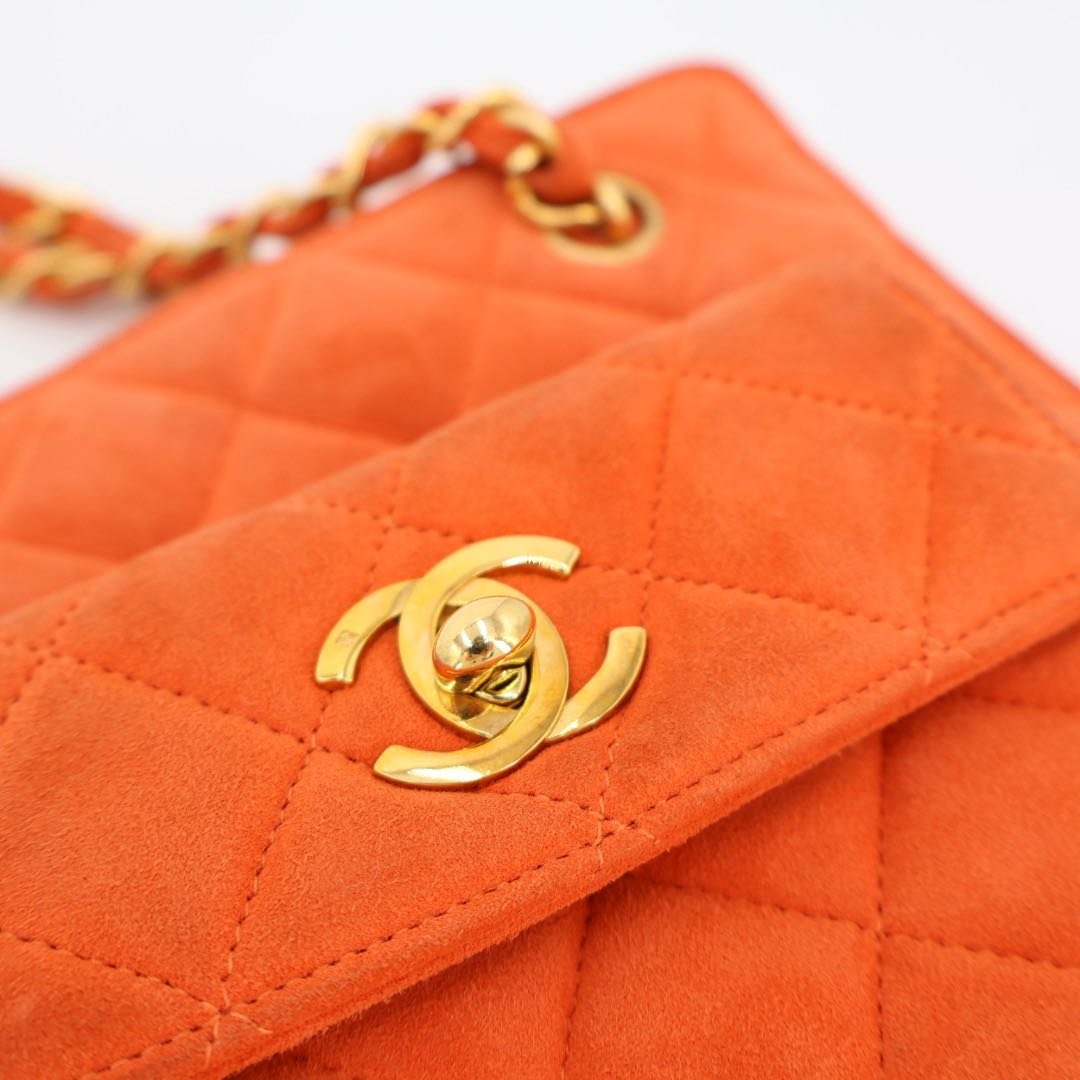 Chanel Vintage CC Logo Quilted Chain Shoulder Handbag Purse