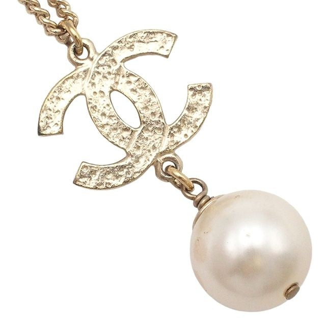 Chanel Necklace CC Logo Gold Metal Costume Pearl — view 4