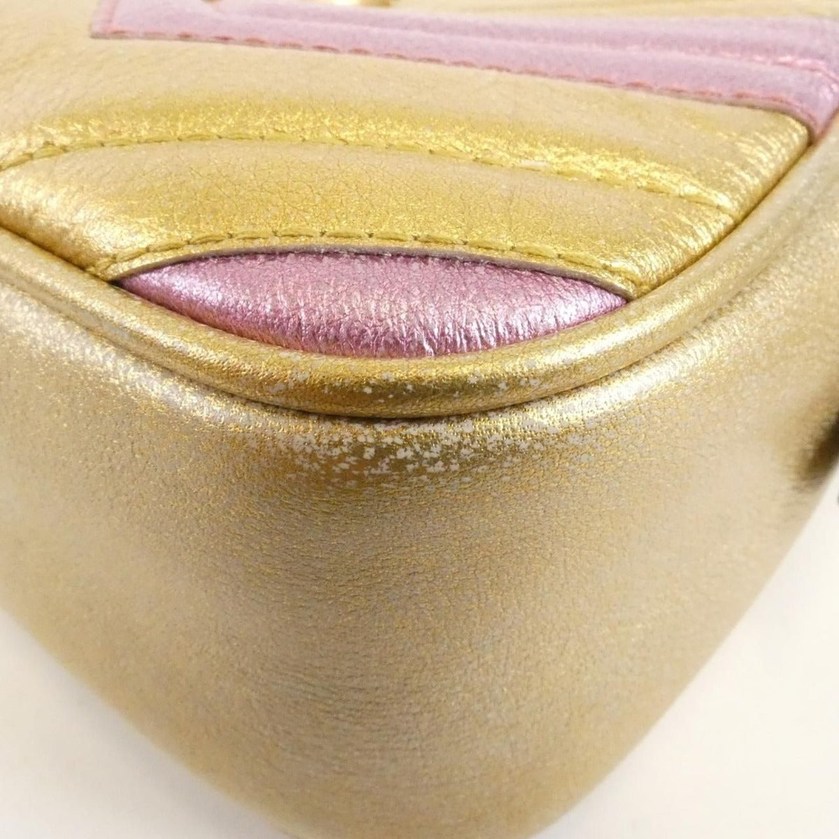 Gucci Shoulder Bag Leather Gold — view 3