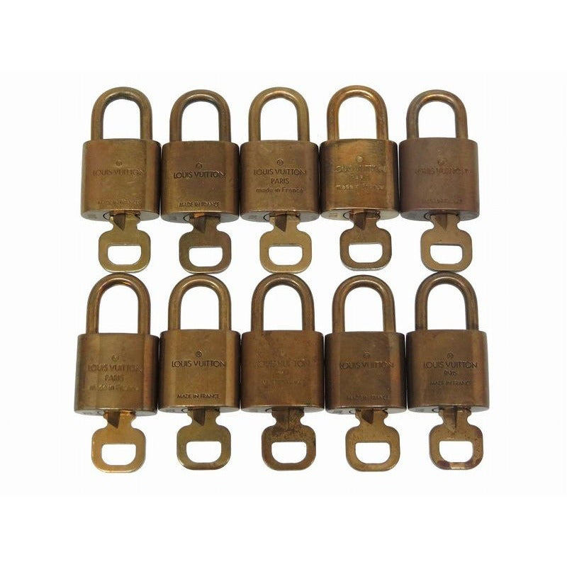 Louis Vuitton Of 10 Cadenas Padlocks Padlock Gold With Keys Key Metal — view 2