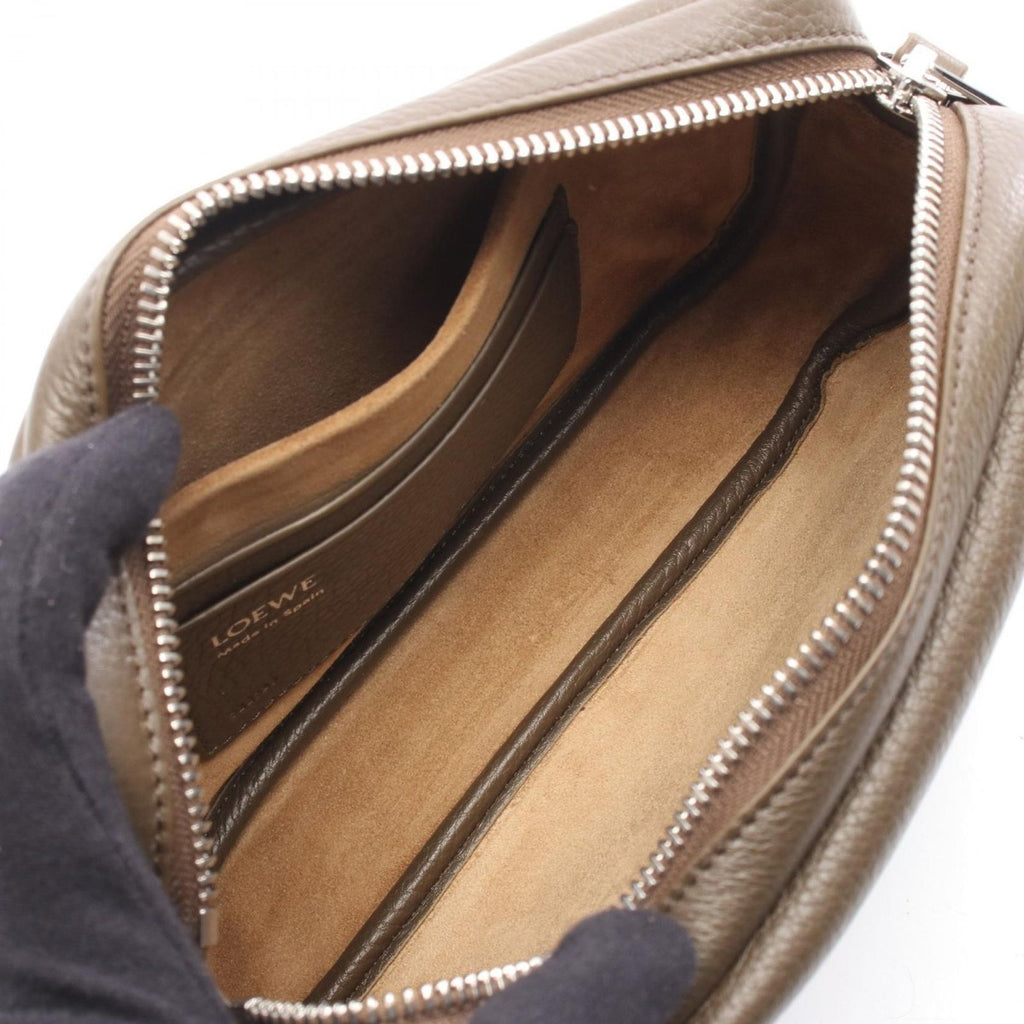 Loewe Shoulder Bag Pebble Small Burgundy Leather — view 3