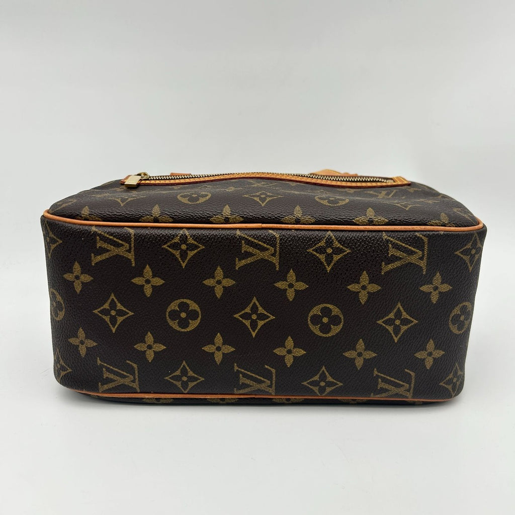 Louis Vuitton Monogram Cite MM Shoulder Bag — view 5
