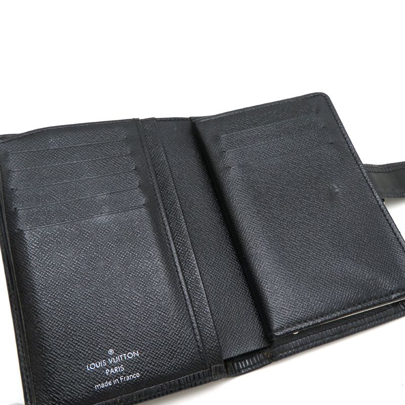 Louis Vuitton Bifold Wallet — view 6