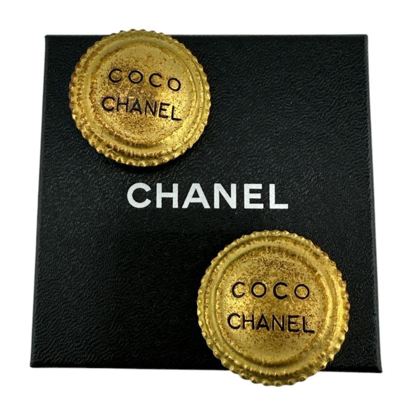 Chanel Vintage Large Earrings Circle — view 2